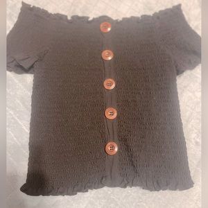 Ribbed off the shoulder shirt size medium